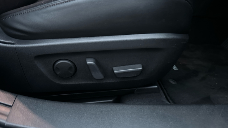 Mazda 3 2.0 Skyactiv-X MHEV GT Sport 4dr Petrol Saloon